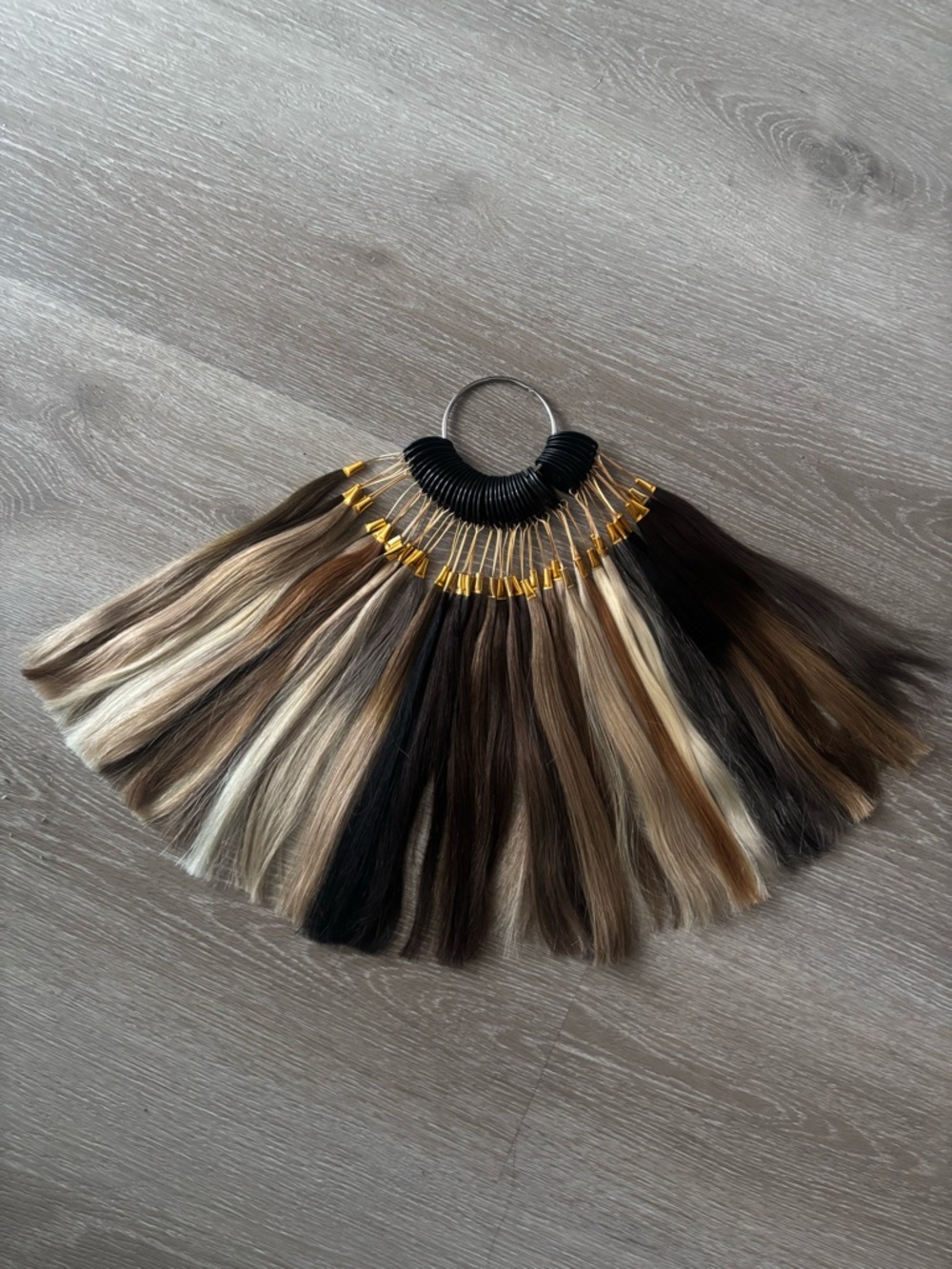 Luxy Hair Colour Swatch Ring — Full Set (40 shades), Perfect for Matching.
